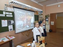 Выступление второклассниц