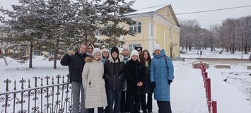 по пути на выставку