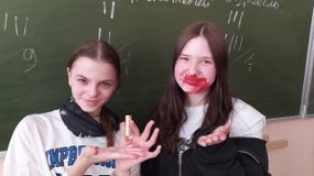 Интересный макияж, выполняли его с закрытыми глазами