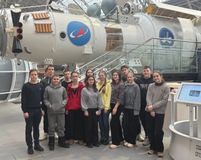 Девятиклассники в музее космонавтики на ВДНХ